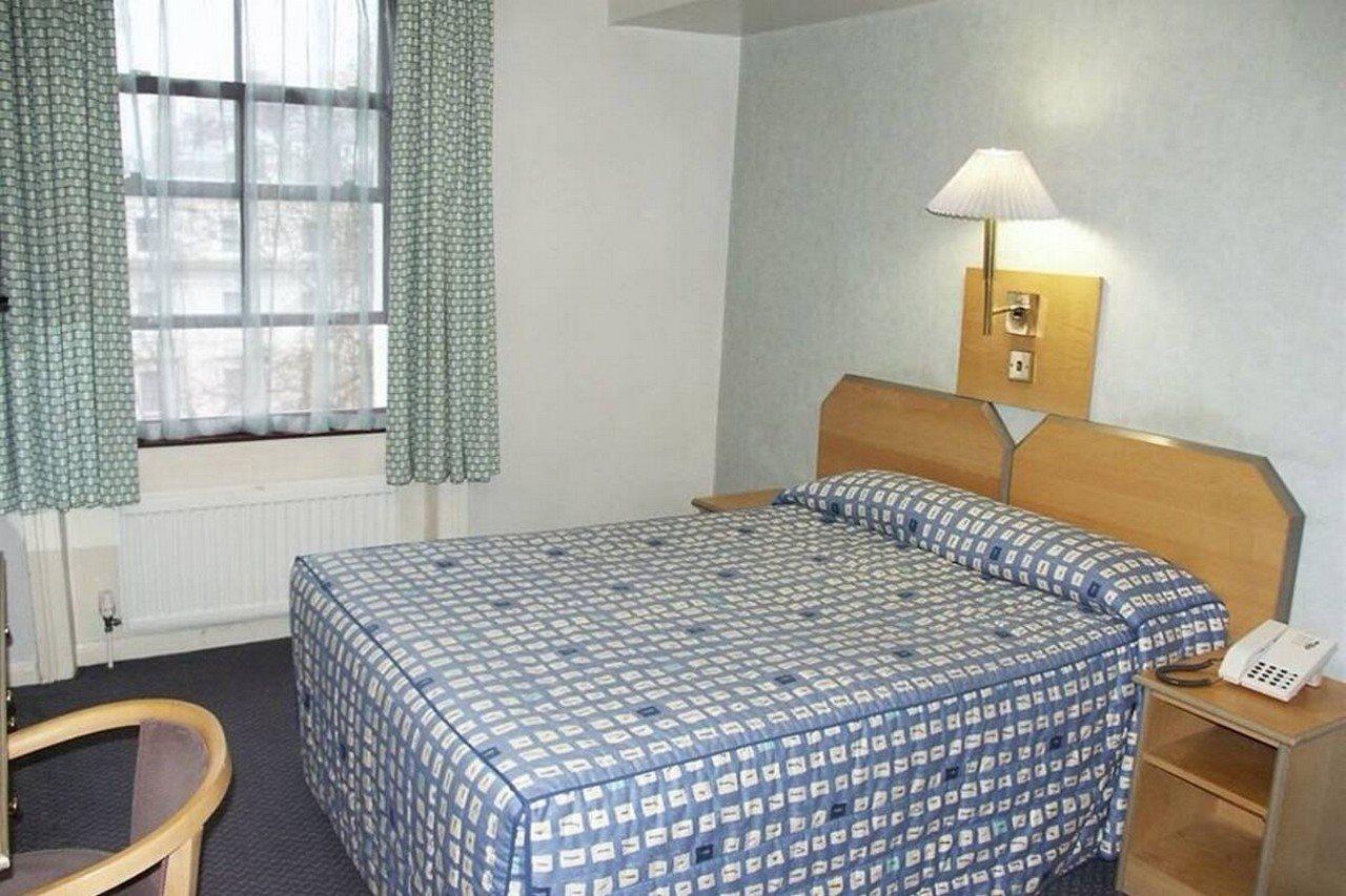 Norfolk Plaza Hotel London Exterior photo